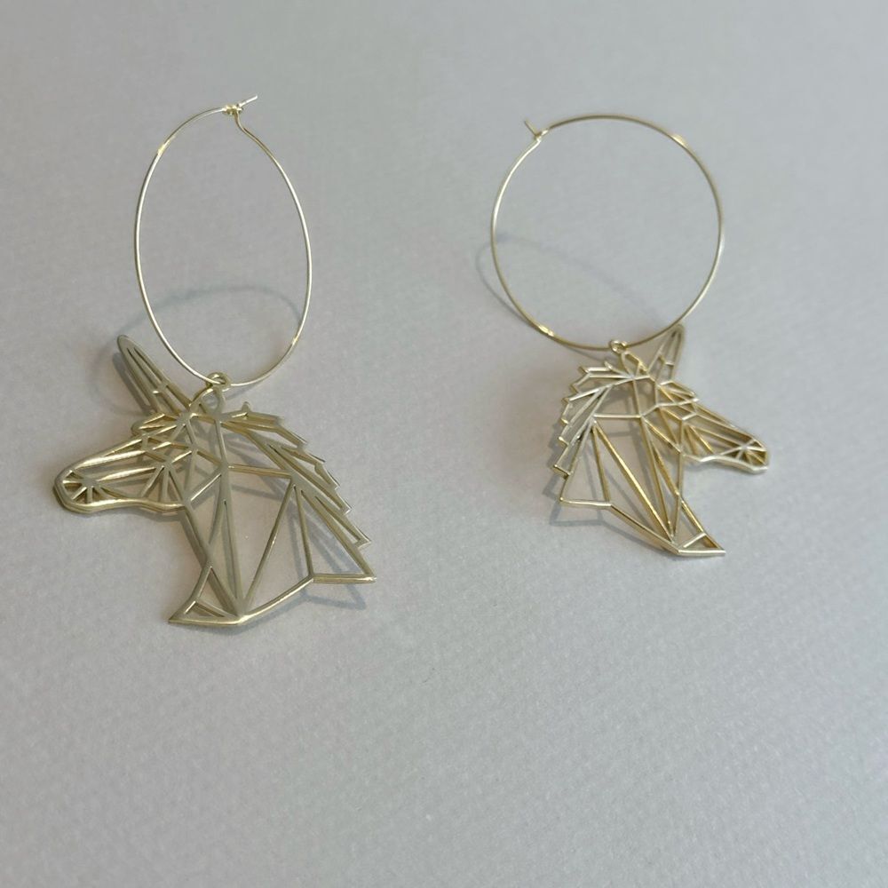 Unicorn hoop Earrings R856 - Picture 2 of 4